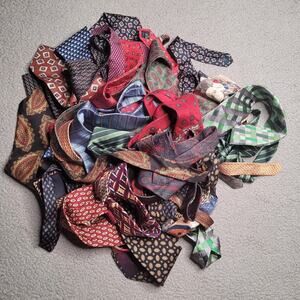 25pc Mens Neckties LOT Wholesale Bulk Collectors Assorted DIY Crafts Cutter Mix